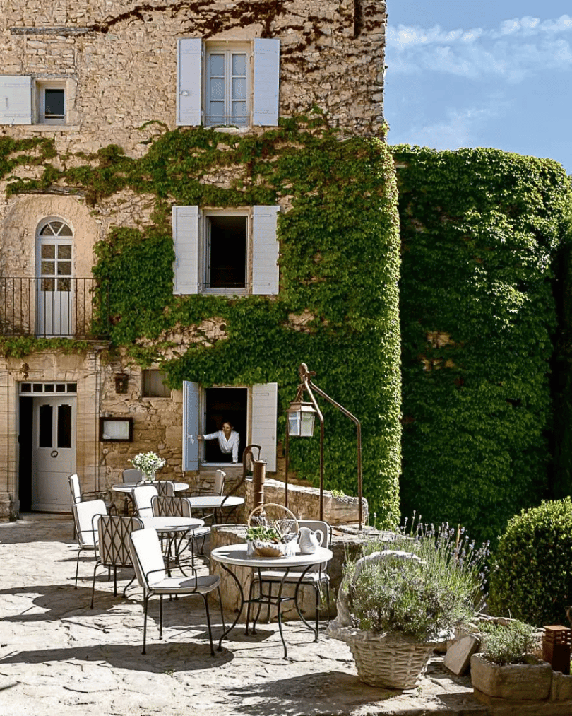 Crillon le Brave blends historic charm and Provence views—one of the most romantic best hotels South of France.