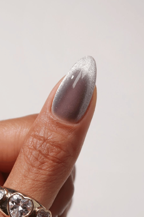 2025 winter nail designs icy winter cat eye nails